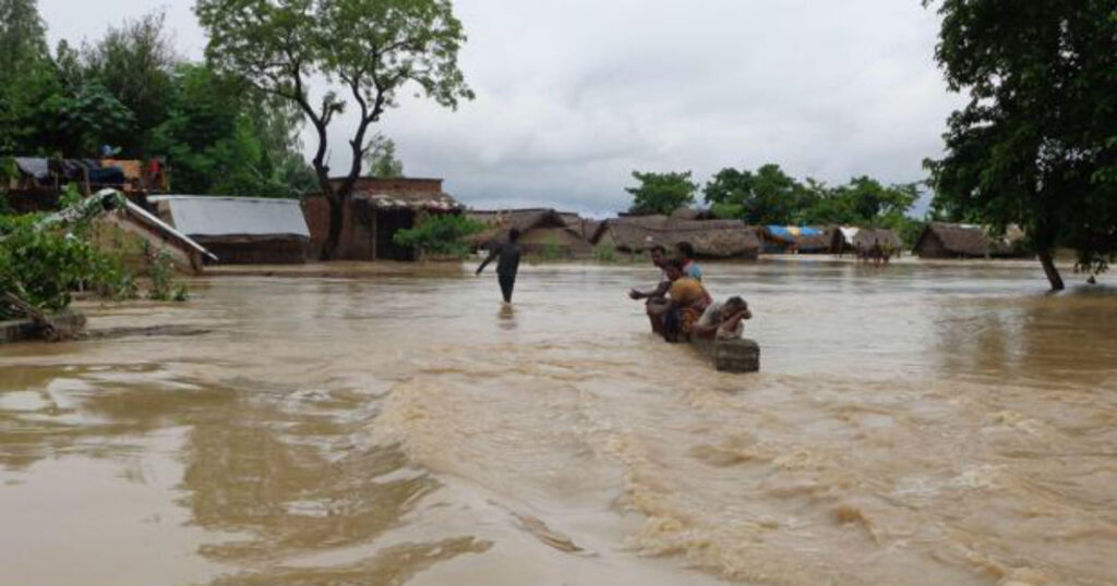 Flood in UP livemint 1200