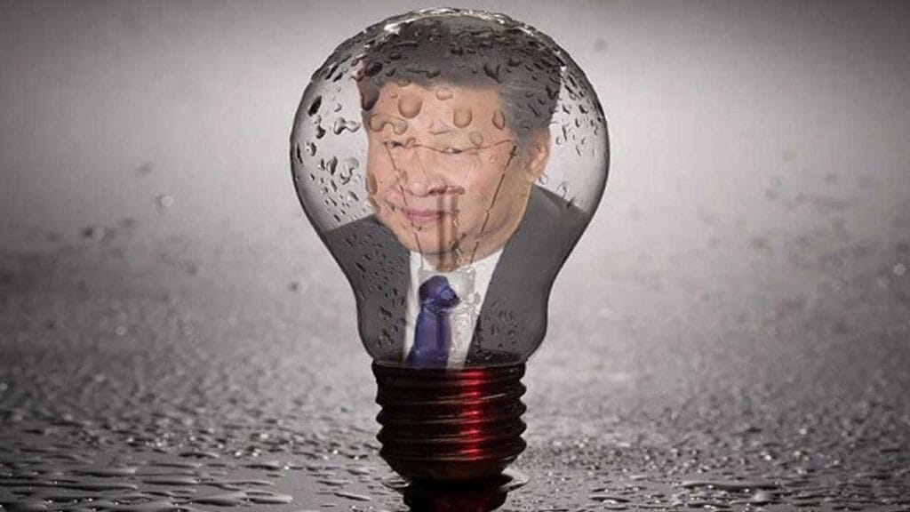 रियल एस्टेट क्राइसिस के बाद अब चीन में हो गई बत्ती गुल