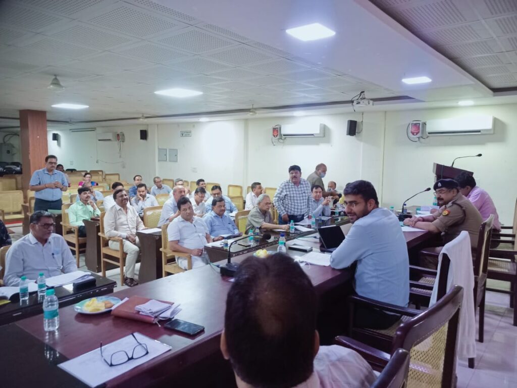 प्राथमिकता पर किया जायेगा उद्यमियों की समस्याओं का निस्तारण -जिलाधिकारी