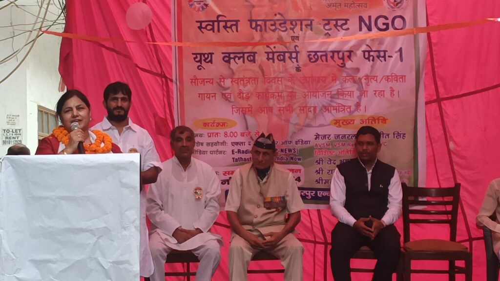 देश के वीर सैनिकों को किया सल्यूट, सुनाई कई कहानियां