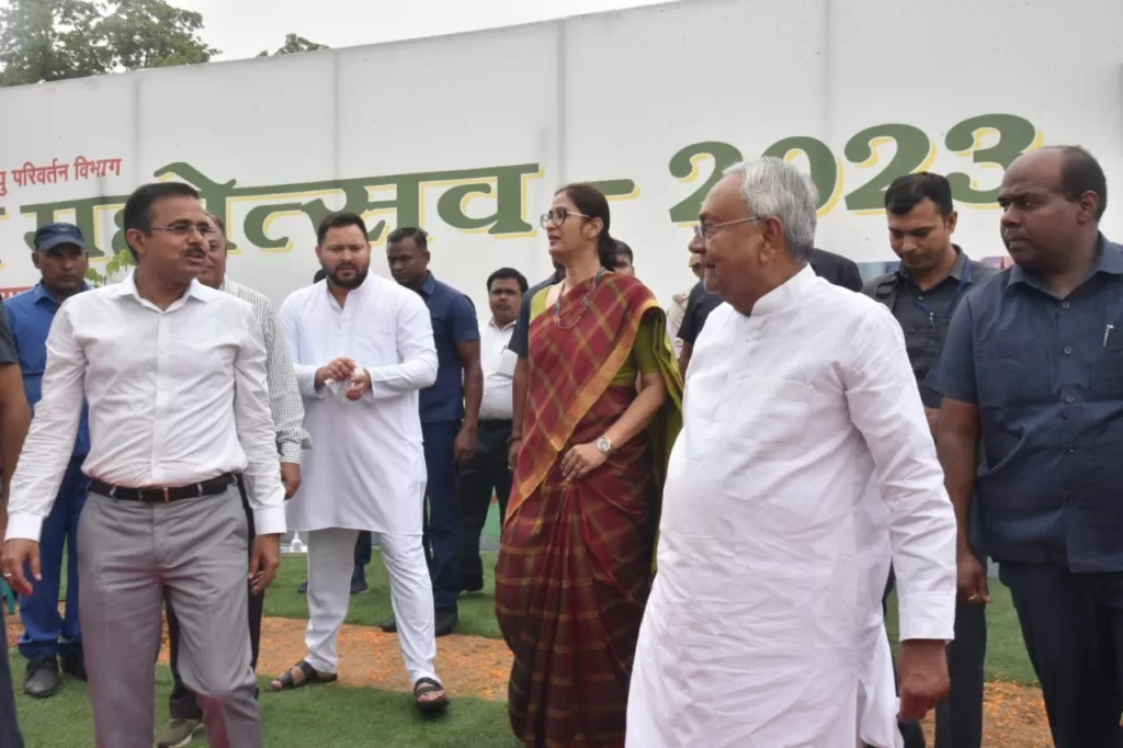 मीडिया पर एक ही पार्टी का कब्जा हो गया है: नीतीश कुमार