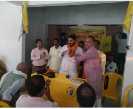 जनसुराज अभियान समिति व घोड़ासहन प्रखंड कमिटी की संयुक्त बैठक घोड़ासहन प्रखंड के प्रस्तावित जनसहायता कार्यालय के सभागार में संपन्न हुई।