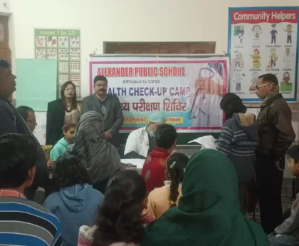 Alexander Public School Meerut में लगा स्वास्थ्य परिक्षण शिविर