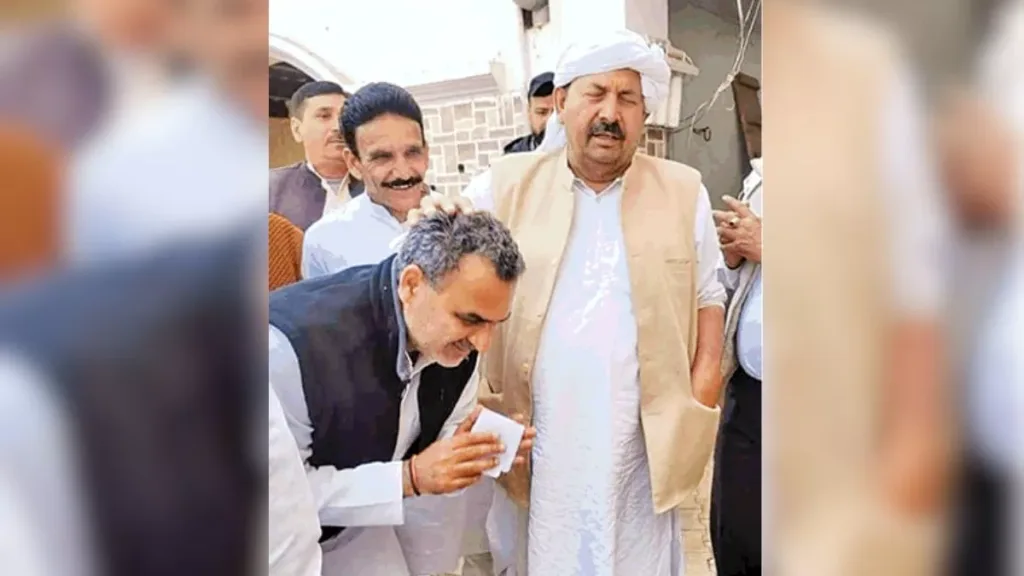 टिकैत के दर पर हाजरी लगा रहे सियासत के महारथी