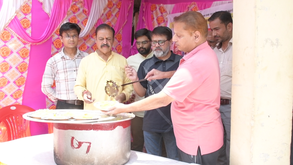 मासिक अन्न सेवा बनेगा मिसाल: आलोक सिसोदिया 21 DSC 8971.MP4.Still001