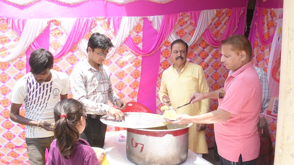 मासिक अन्न सेवा बनेगा मिसाल: आलोक सिसोदिया 10 f6