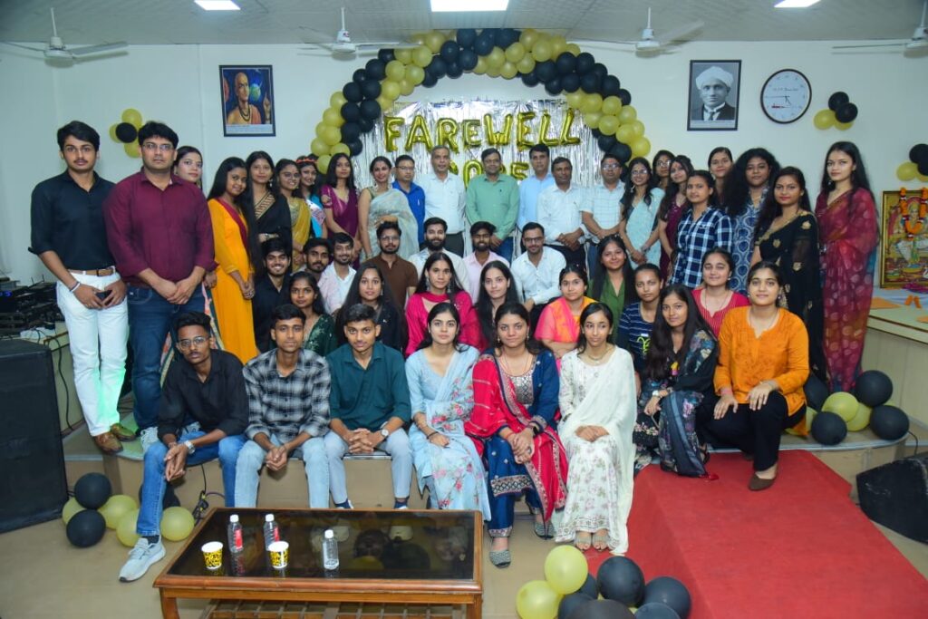 भौतिक विज्ञान विभाग में विदाई समारोह का आयोजन
