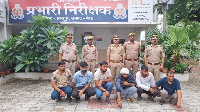 सेना के जवान की पिटाई से बने तनावपूर्ण हालात, धरना-प्रदर्शन 5 सेना के जवान की पिटाई से बने तनावपूर्ण हालात, धरना-प्रदर्शन