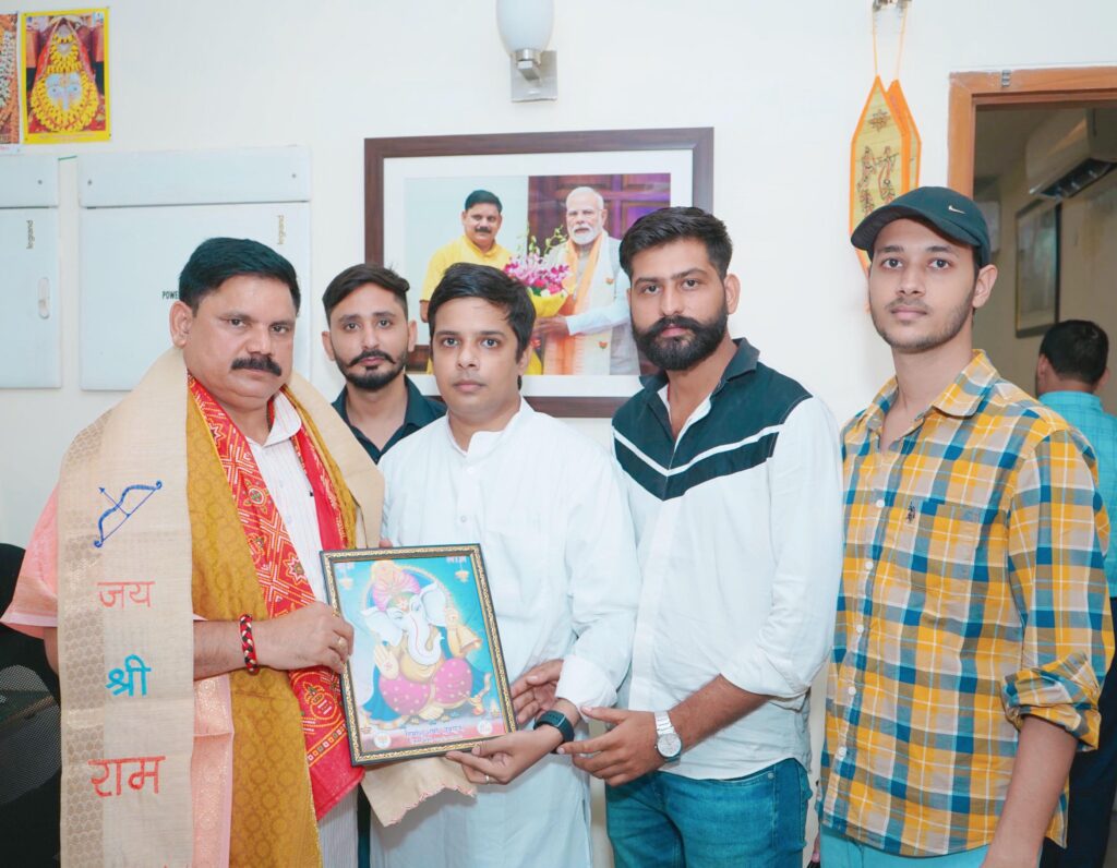 भाजपा युवा मोर्चा मंत्री ने की केंद्रीय मंत्री से मुलाक़ात