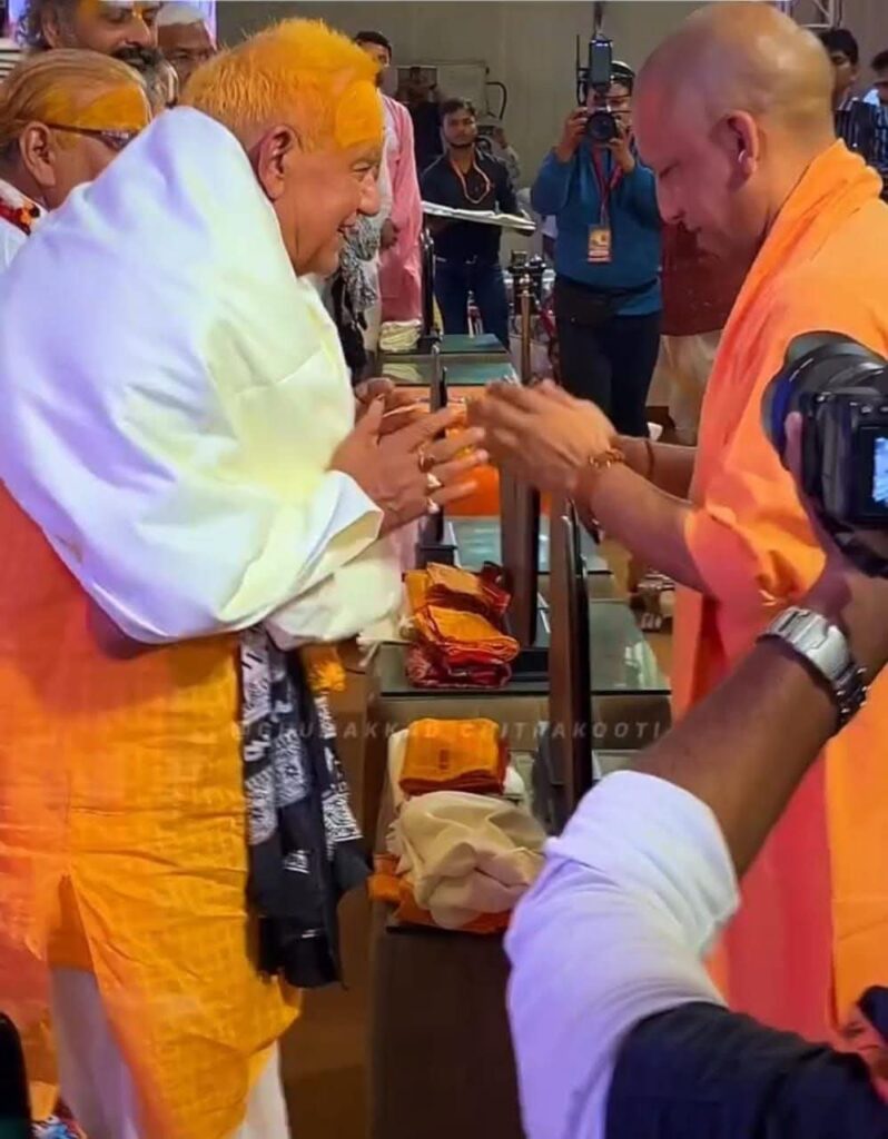 प्रसिद्ध श्रीराम कथा वाचक डॉ. मदनमोहन मिश्र ‘तुलसी एवार्ड’ से सम्मानित