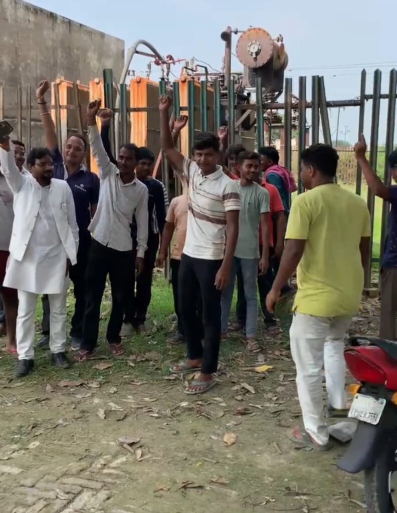 ओवरलोड एवं मशीन खराब का दंश झेलता खुटहन