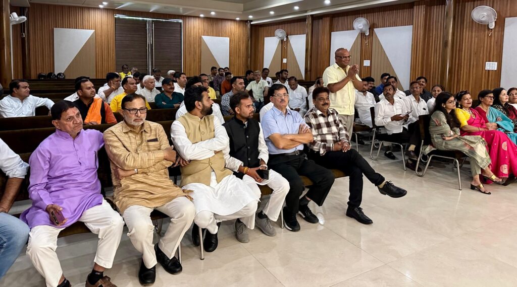 अखिल भारतीय ब्राह्मण हीरोज संगठन ने किया ब्राह्मण प्रतिभा सम्मान समारोह का आयोजन