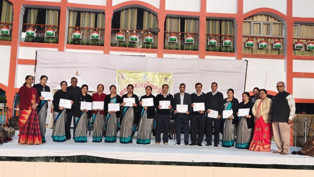 AG फ़ाउंडेशन ने मेधावी छात्रों को किया सम्मानित 4 AG फ़ाउंडेशन ने मेधावी छात्रों को किया सम्मानित