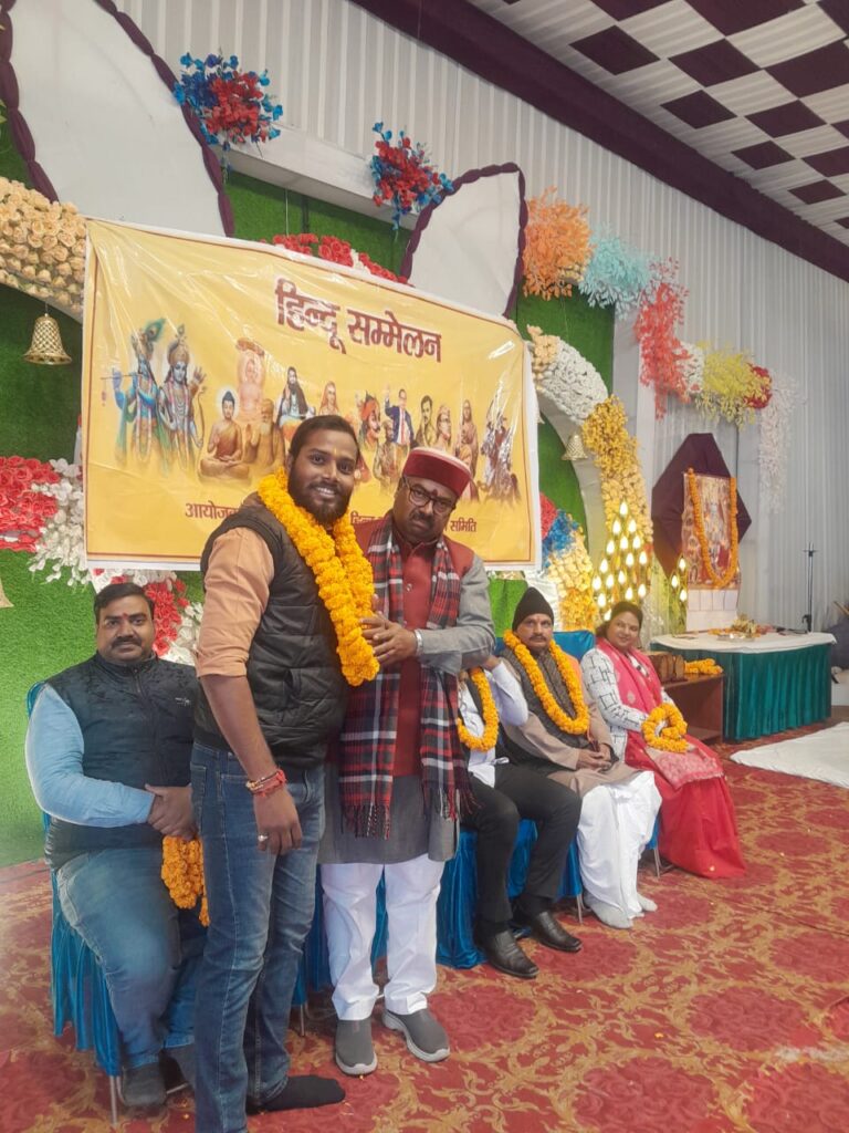 शिक्षा के साथ संस्कार में पाले नौनिहालों को: डॉ विश्व प्रकाश त्रिपाठी