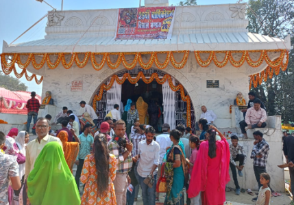 शाहगंज क्षेत्र के सांई धाम बसौली में 26वां वार्षिकोत्सव, विशाल भंडारा और भव्य मेले का आयोजन, हजारों श्रद्धालुओं ने लिया हिस्सा।