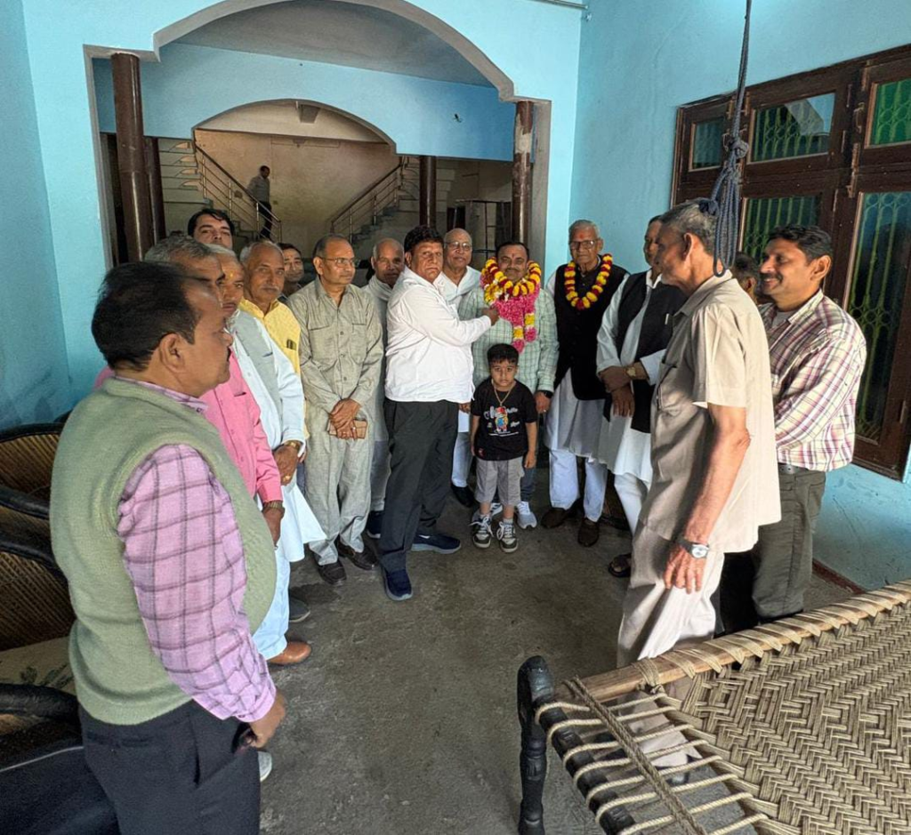 ब्राह्मण महासभा की बैठक में नीटू शर्मा बने युवा प्रकोष्ठ के राष्ट्रीय महामंत्री 2 image 6