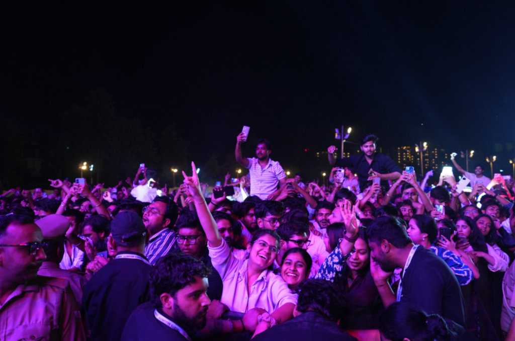 सुनंदा शर्मा के गीतों पर थिरका सुभारती विश्वविद्यालय 2 0D64C34D 0A4B 45A6 94FB 17548A654131