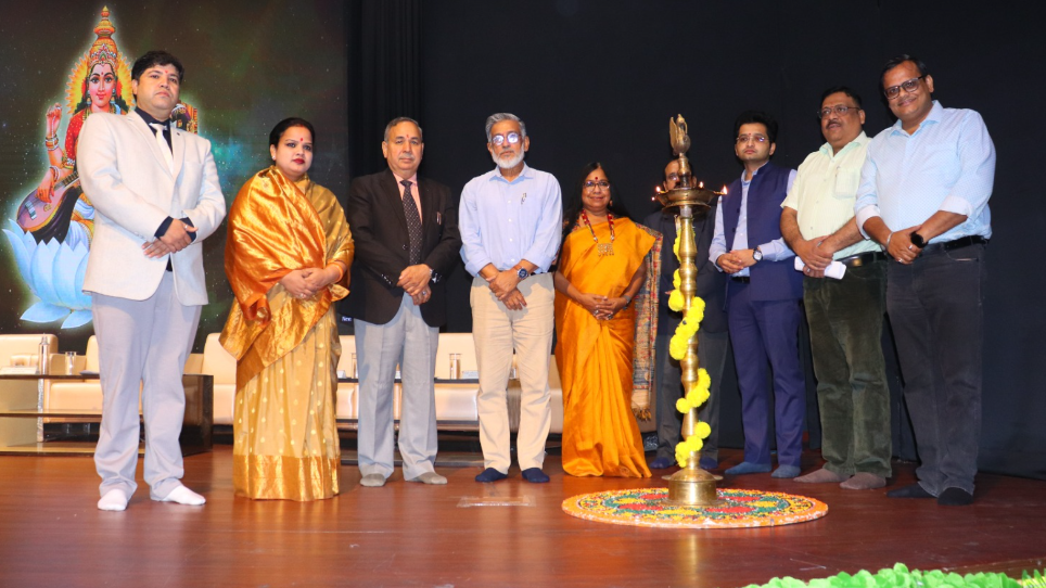 सुभारती विश्वविद्यालय में राष्ट्रीय मीडिया संगोष्ठी 2 image