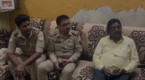 Police Guard Remains Stationed at Naveen Gupta's Residence; Women's Sit-in Protest Continues for the Eighth Day