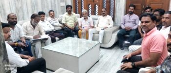 मेरठ नगर निगम के आउटसोर्सिंग सफाई कर्मचारियों ने अनिश्चितकालीन आंदोलन का किया ऐलान