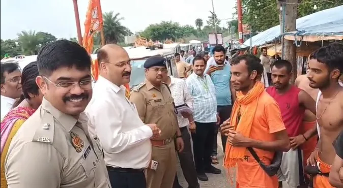 मेरठ में कांवड़ यात्रा की तैयारियों का डीएम ने लिया जायजा, सुरक्षा व्यवस्था पर फोकस