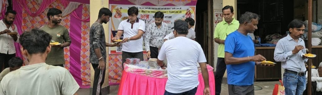 16th Ann Sewa: ई रेडियो इंडिया का 16वां मासिक अन्न सेवा अभियान बना मानवता की मिसाल 13 16th Ann Sewa 14