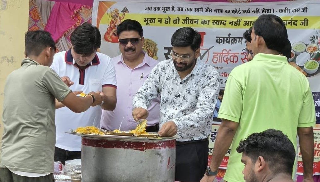 16th Ann Sewa: ई रेडियो इंडिया का 16वां मासिक अन्न सेवा अभियान बना मानवता की मिसाल 18 16th Ann Sewa 9