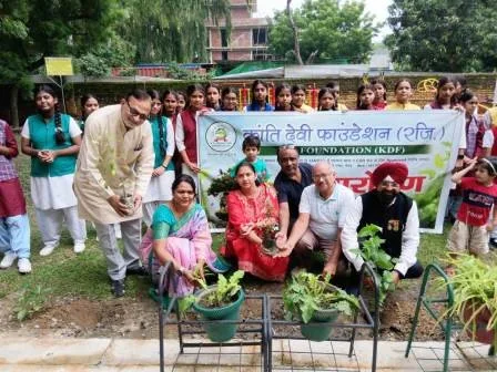 Howard Plaisted Girls’ Inter College: केडीएफ के पौधारोपण महाअभियान में छात्राओं ने लिया पर्यावरण संरक्षण का संकल्प