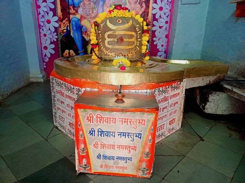 Chota Mahadev Bhanpura: अरावली की वादियों में बसे शिवधाम पर उमड़ रहे श्रद्धालु 3 Chota Mahadev Bhanpura: अरावली की वादियों में बसे शिवधाम पर उमड़ रहे श्रद्धालु