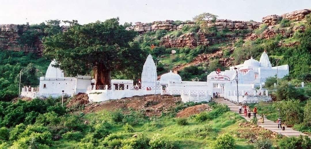 Chota Mahadev Bhanpura: अरावली की वादियों में बसे शिवधाम पर उमड़ रहे श्रद्धालु 1 Chota Mahadev Bhanpura: अरावली की वादियों में बसे शिवधाम पर उमड़ रहे श्रद्धालु