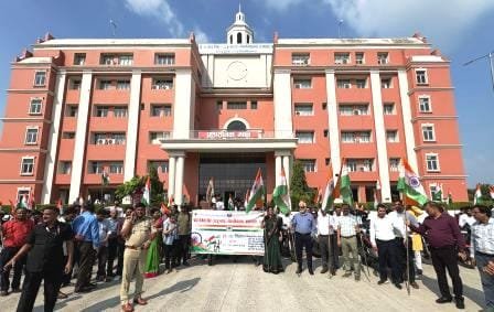 प्रयागराज में तिरंगा बाइक रैली, राष्ट्रभक्ति के रंग में रंगा राज्य विश्वविद्यालय