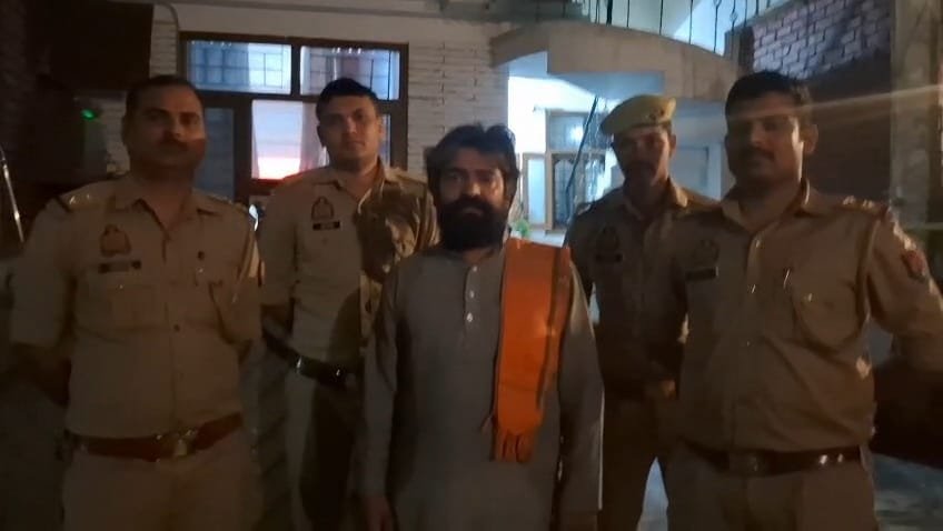 छावनी में तब्दील हुई केसरगंज मस्जिद, फोर्स तैनात, सचिन सिरोही हाउस अरेस्ट