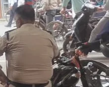 मेरठ ट्रैफिक पुलिस पर रिश्वत का आरोप, ईवीज चौराहे का