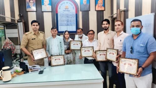 आयशा फाउंडेशन ने पुलिसकर्मी और पत्रकारों को किया सम्मानित 3 WhatsApp Image 2026 09 02 at 6.18.39 PM