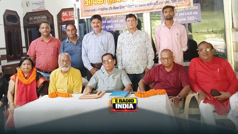 नीलम मिश्रा तरंग के नाम रही काव्य गोष्ठी की शाम
