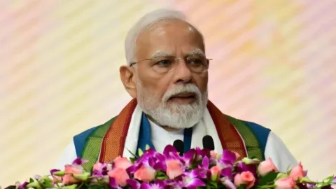 पीएम मोदी ने दिया विनम्रता और निरंतर सीखने का संदेश
