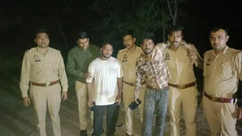 पुर्जे-पुर्जे करके बेच डालते थे लूट के मोबाइल, मुठभेड़ में दबोचे गए दो लुटेरे