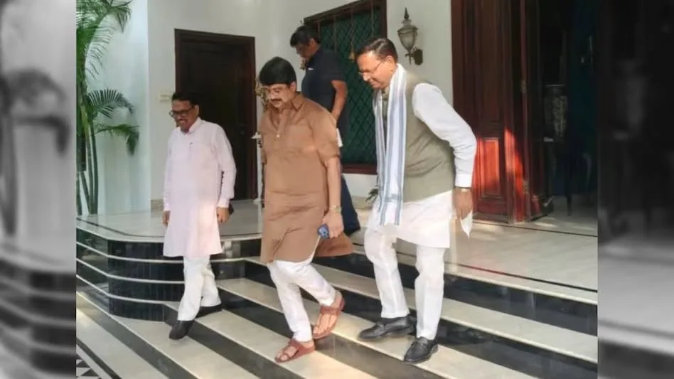 राजा भैया और पंकज चौधरी की मुलाकात