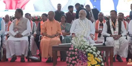 केंद्रीय गृह मंत्री अमित शाह पहुंचे लखनऊ