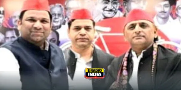 हाजी मो0 फैसल ने अखिलेश यादव से की शिष्टाचार भेट 7 हाजी मो0 फैसल ने अखिलेश यादव से की शिष्टाचार भेट