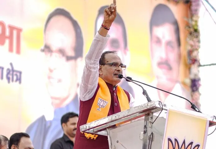 राहुल खुद पुस्तैनी सीट से चुनाव हार गए वो कांग्रेस को क्या जिताएंगेः शिवराज 11 5 34 696x480 1