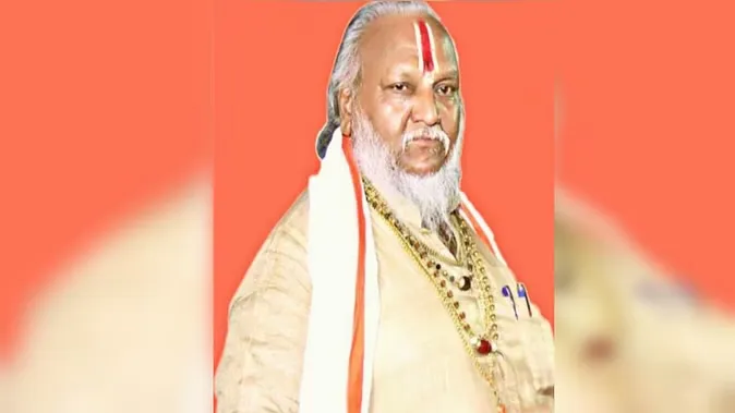 मेरठ में महामंडलेश्वर को मिली धमकी, पांच लाख नहीं दिए तो शरीर में पीतल भर देंगे! 14 image 1 11