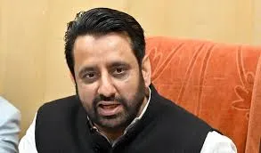 सुप्रीम कोर्ट ने खान को गिरफ्तारी से बचने के लिए ईडी के सामने आत्मसमर्पण करने को कहा 17 images 2024 04 16T030713.399