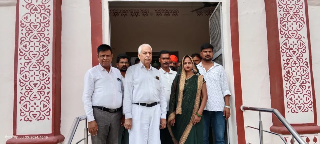 Karaundikalan Block Pramukh की कुर्सी खतरे में