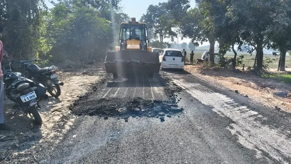 In Baghpat, an 18 crore road crumbled the moment it was touched.