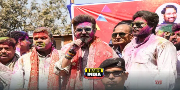 पटना में होली का रंग चढ़ा, सियासत भी हुई रंगीन—चिराग पासवान ने कार्यकर्ताओं संग मनाया त्योहार 6 पटना में होली का रंग चढ़ा, सियासत भी हुई रंगीन—चिराग पासवान ने कार्यकर्ताओं संग मनाया त्योहार