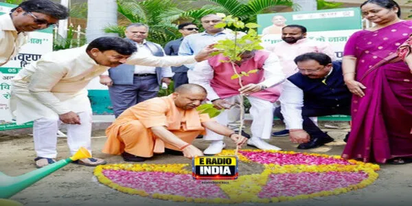 यूपी बना ‘हरित प्रदेश’ की ओर अग्रसर: 9 साल में 242 करोड़ से ज्यादा पौधरोपण 8 यूपी बना ‘हरित प्रदेश’ की ओर अग्रसर: 9 साल में 242 करोड़ से ज्यादा पौधरोपण